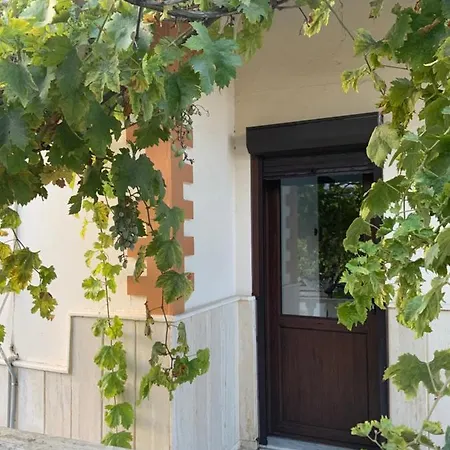 Urloft Iskele Szálloda *